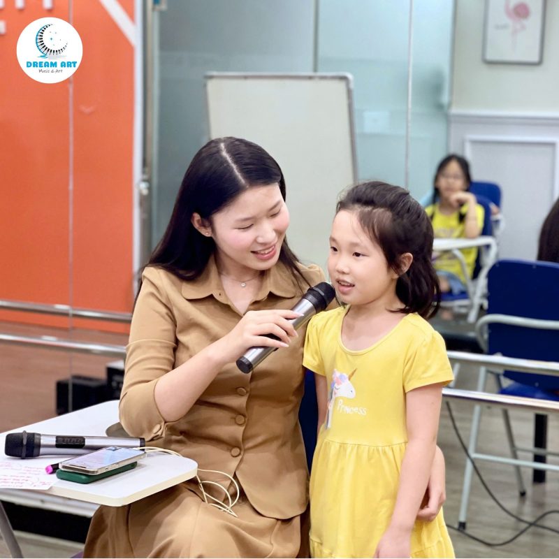 Tuyển sinh khóa học mc nhí mùa hè tại dream art